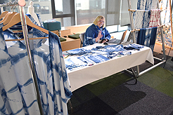 MG2 - HOLIDAY MARKET